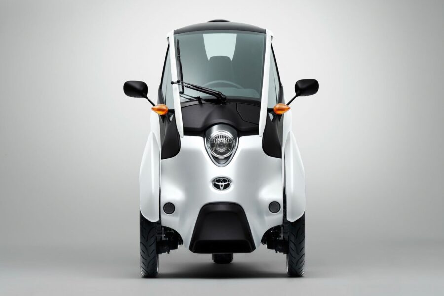Toyota i-Road. Między samochodem a motocyklem