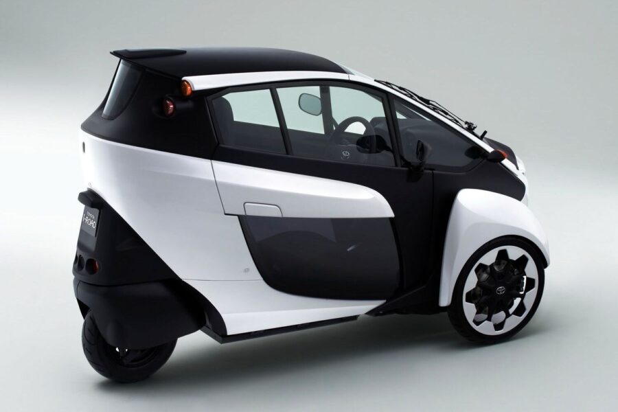 Toyota i-Road. Między samochodem a motocyklem